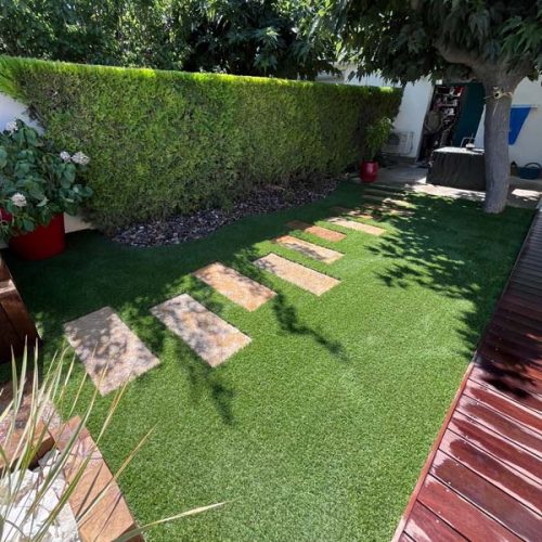 paysagiste-creation-amenagement-jardins-conception-terrasses-plan-elagage-beziers-photo-gazon-030