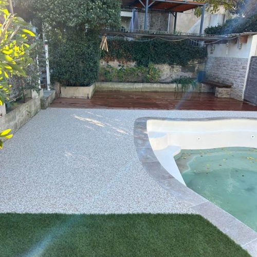 Revêtements Résineo pour piscines et terrasses dans le 34/30